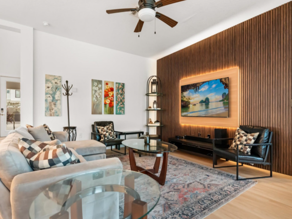 Luxury Vacation Home in Kissimmee 6-Bedroom Home with Private Pool & Great Amenities